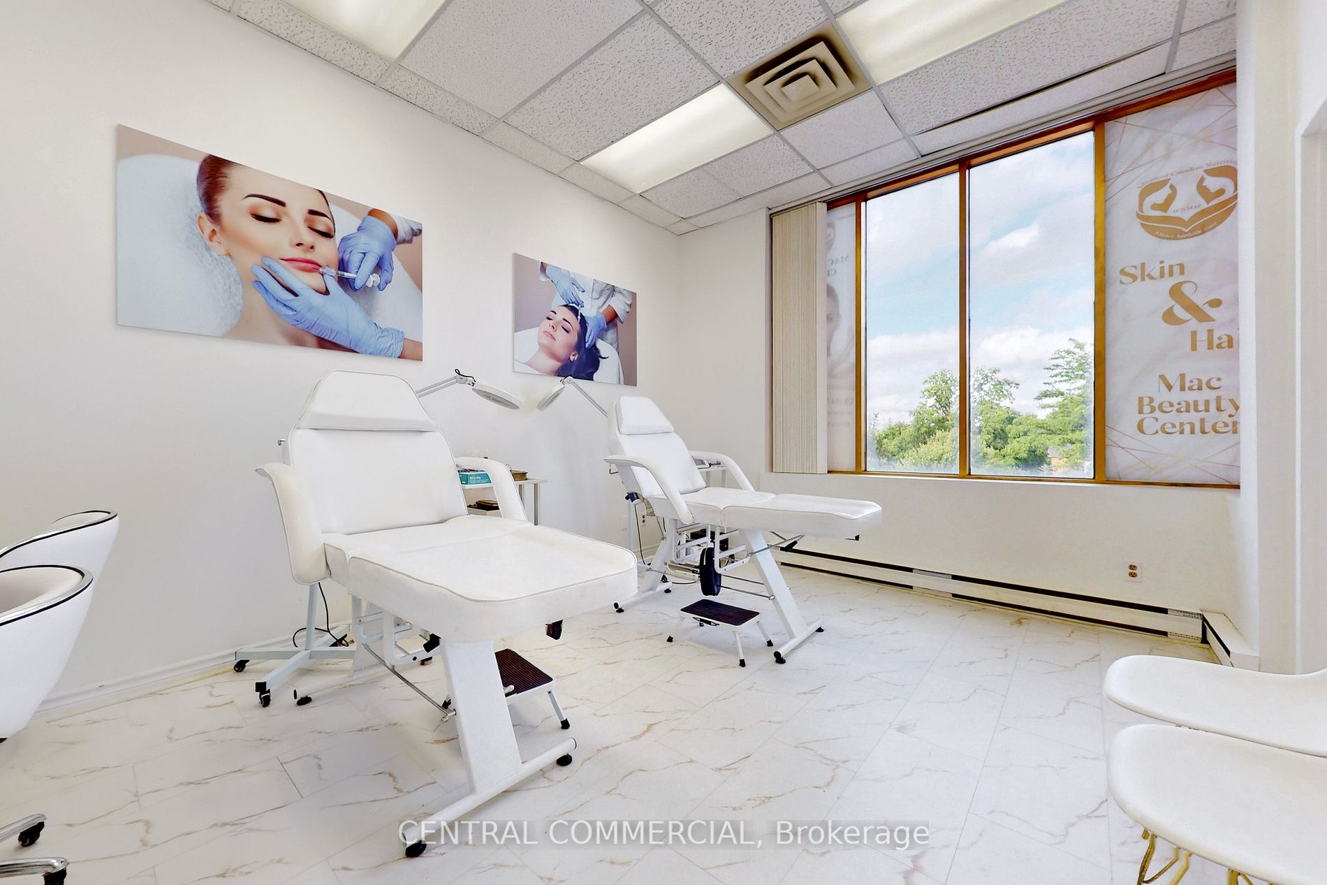 10168 Yonge St, #204