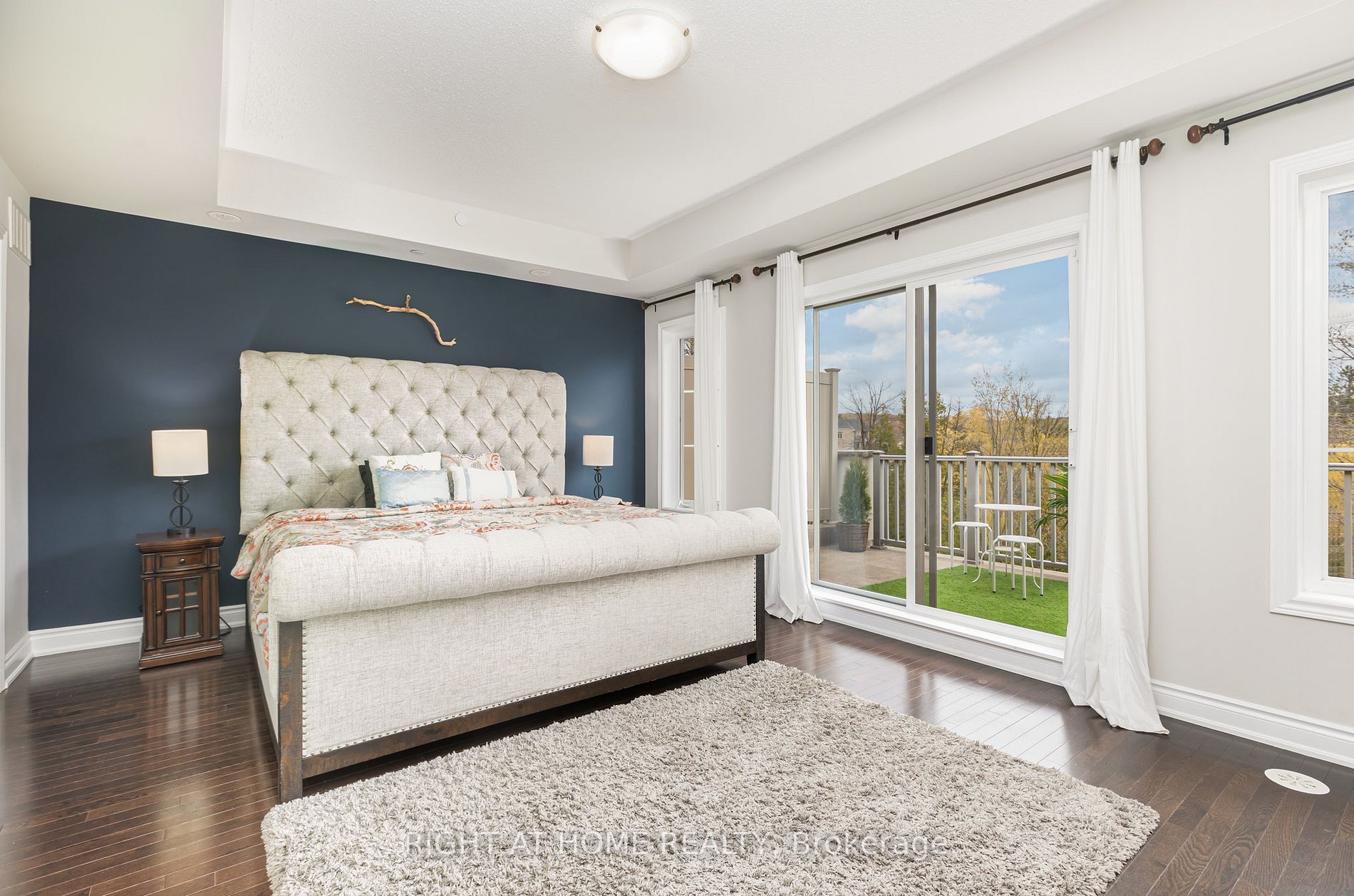1331 Major Mackenzie Dr, #124