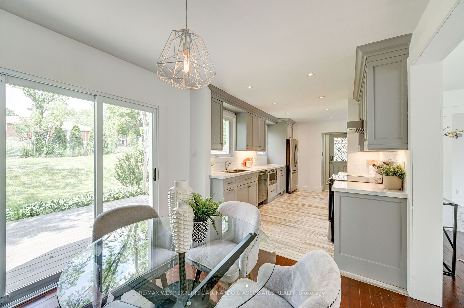 5 Osler Crt
