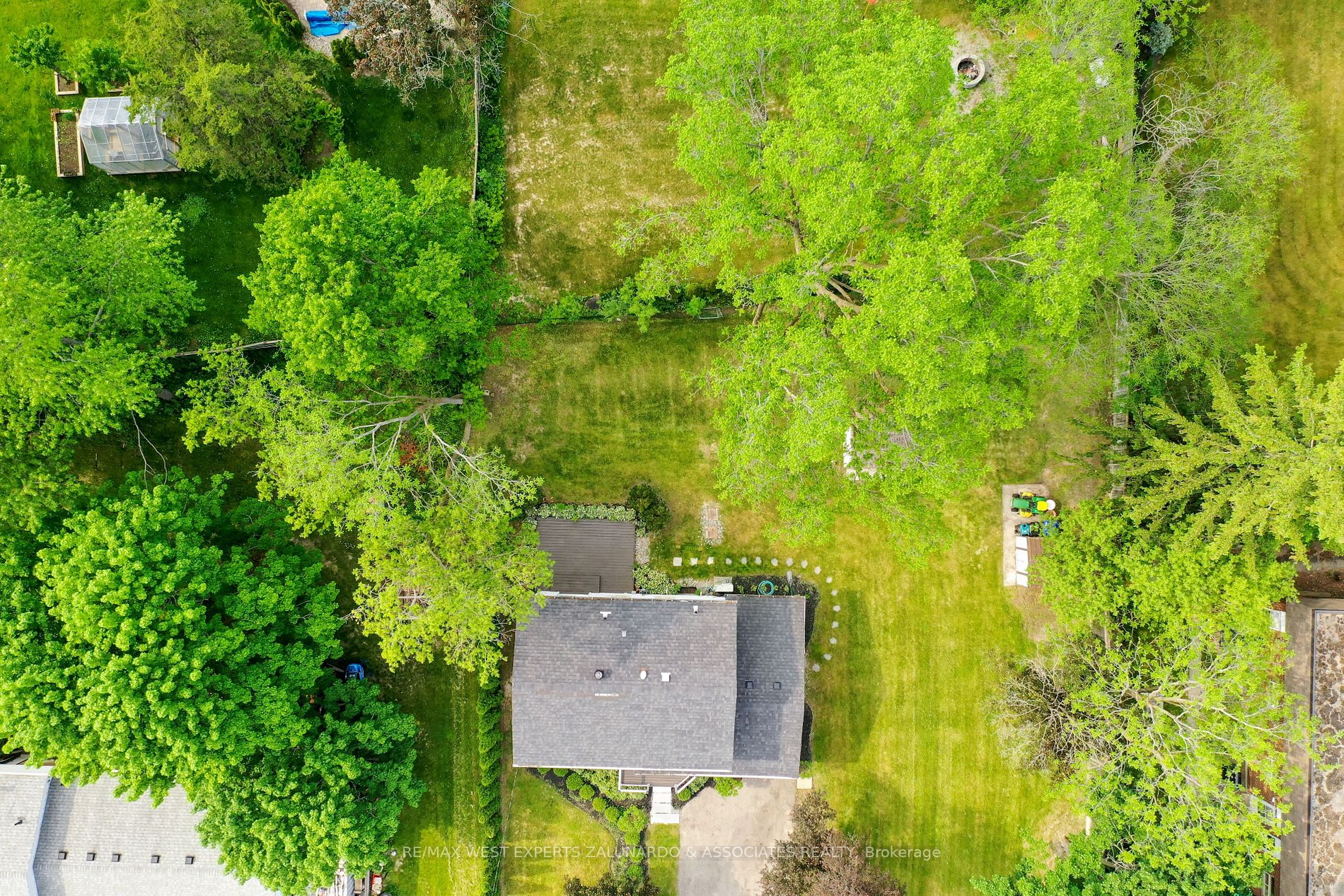 5 Osler Crt