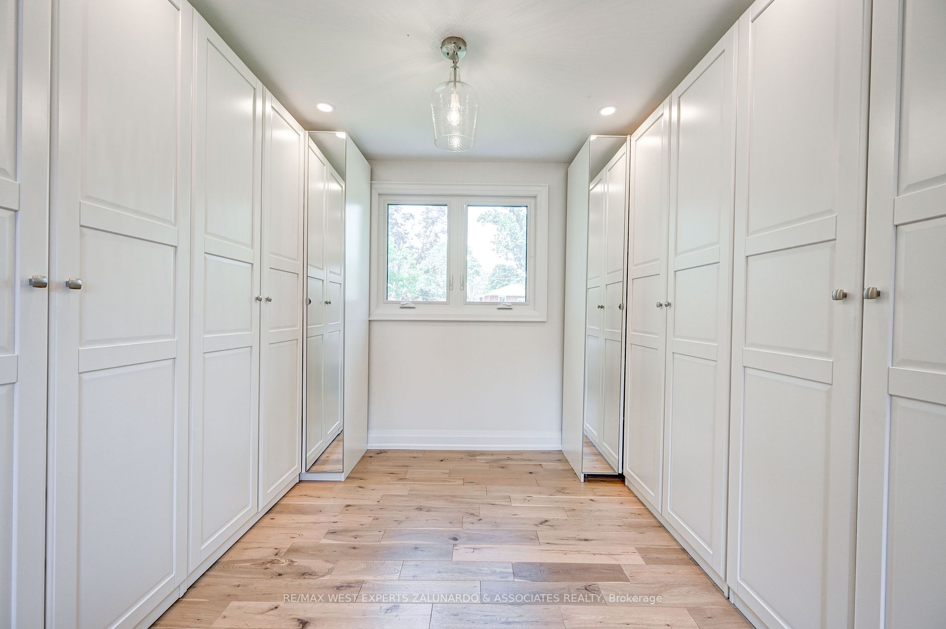 5 Osler Crt