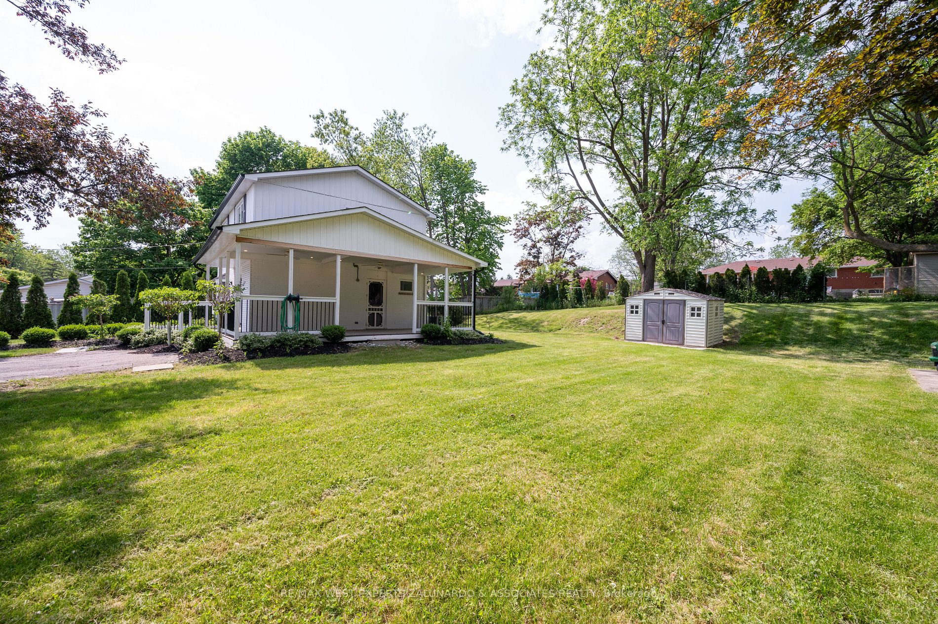 5 Osler Crt