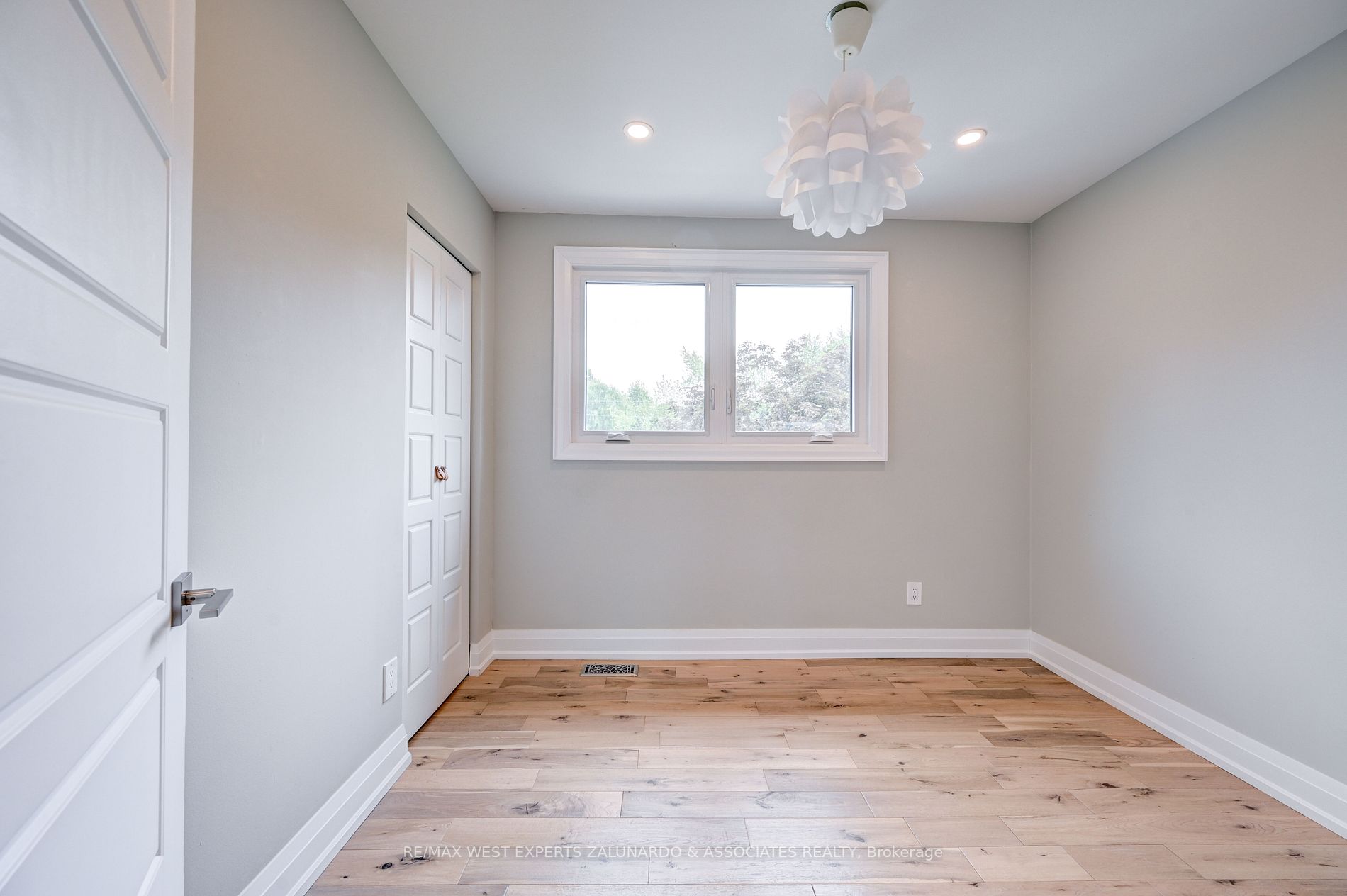 5 Osler Crt