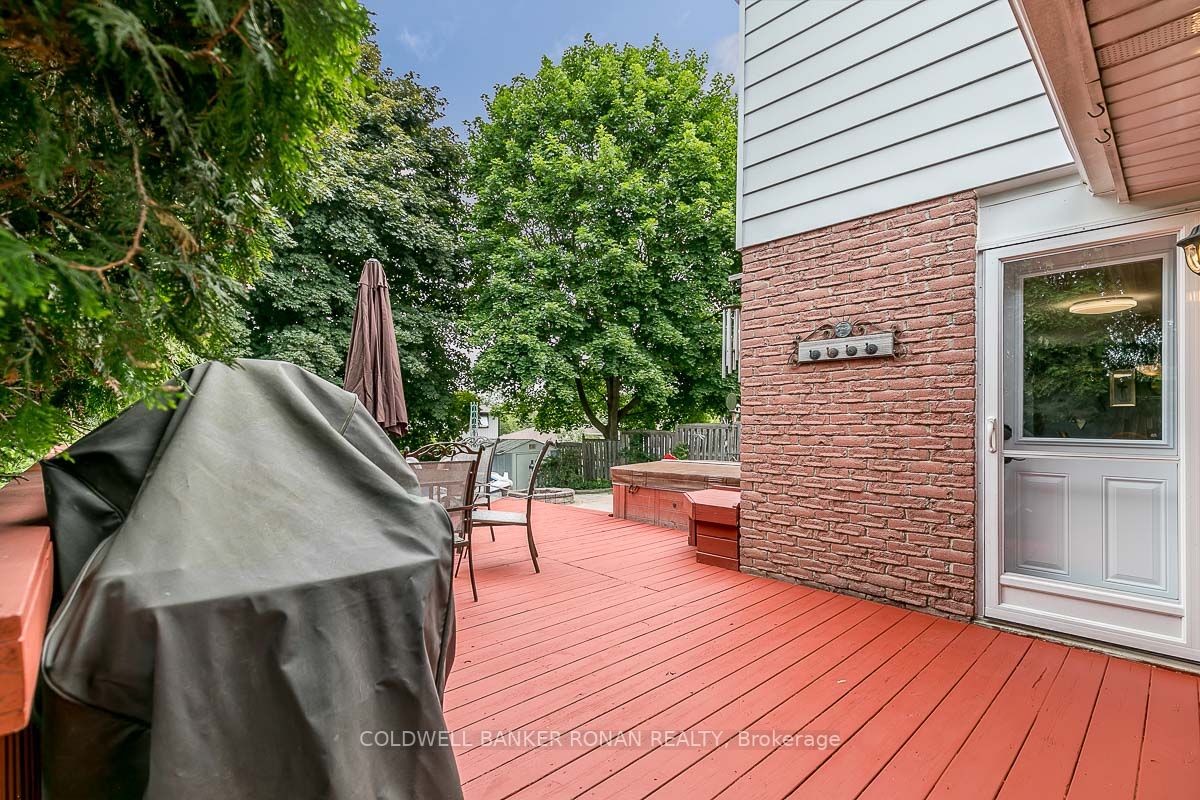 6 Brown St