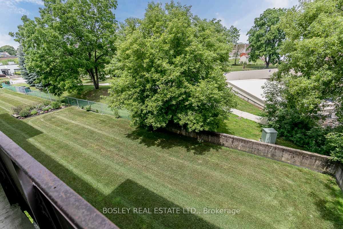 200 Holland Crt, #310