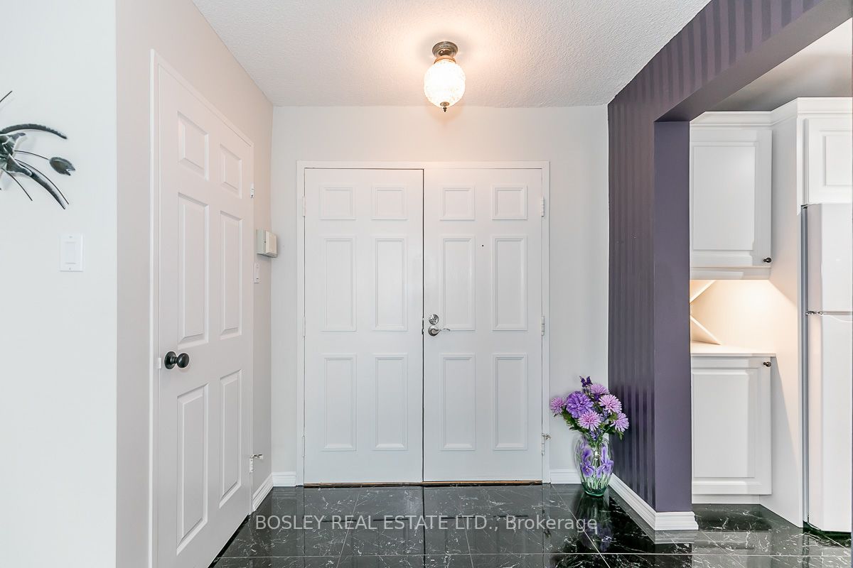 200 Holland Crt, #310