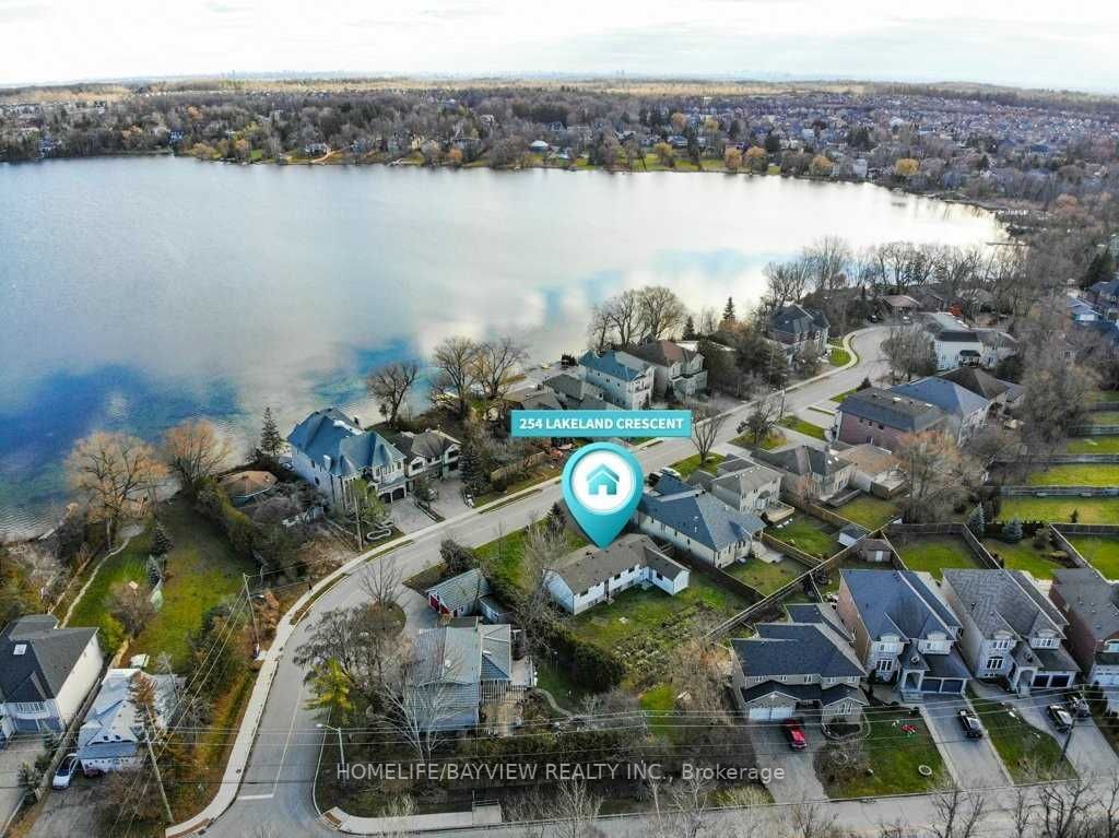 254 Lakeland Cres