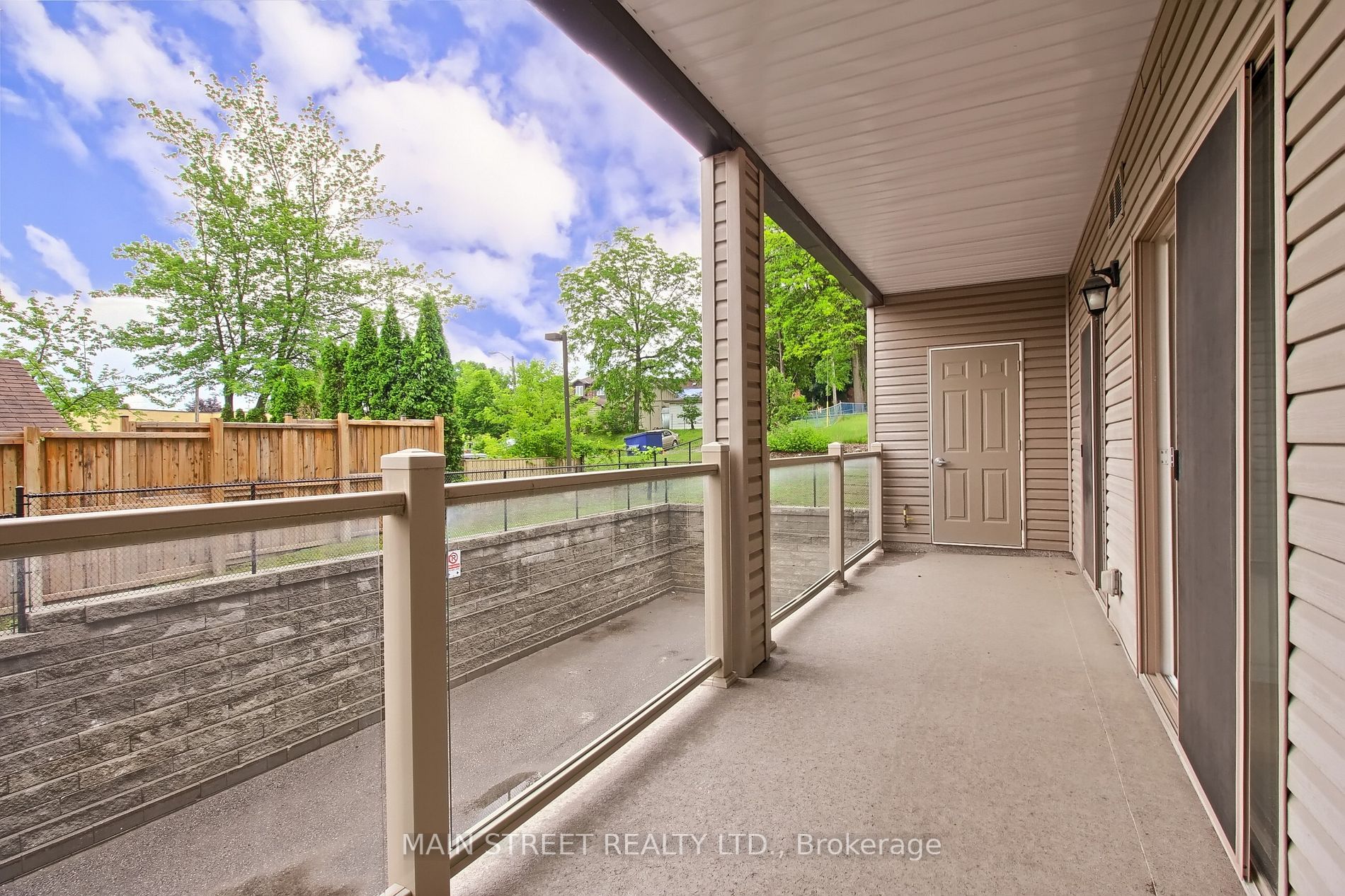 128 Barrie St, #106