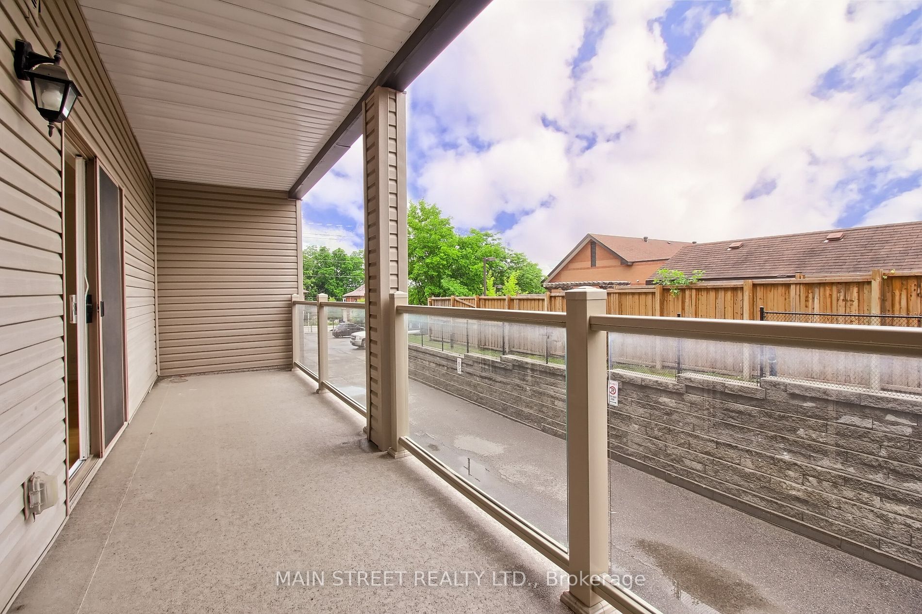 128 Barrie St, #106