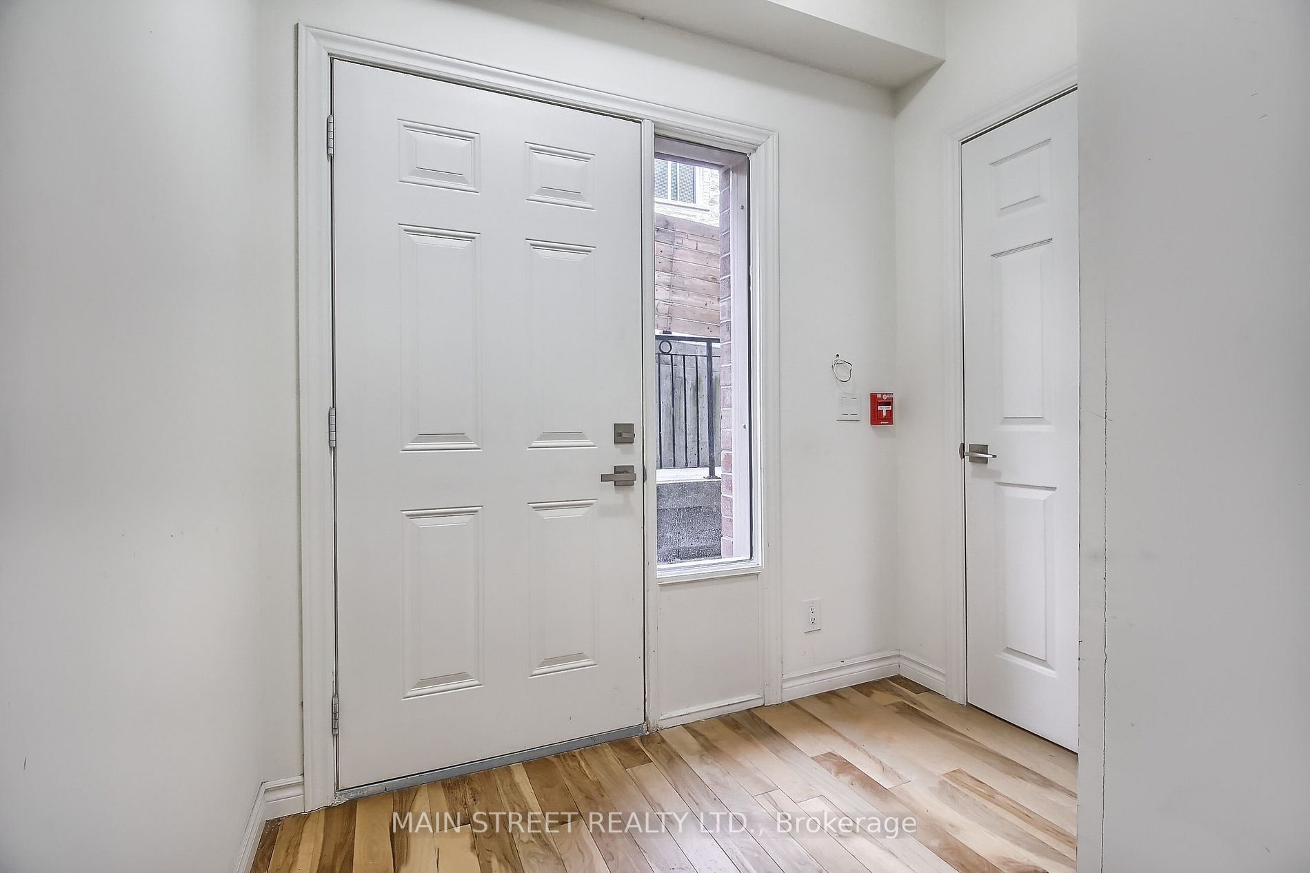 128 Barrie St, #106
