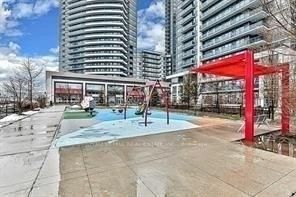 7171 Yonge St, #2207