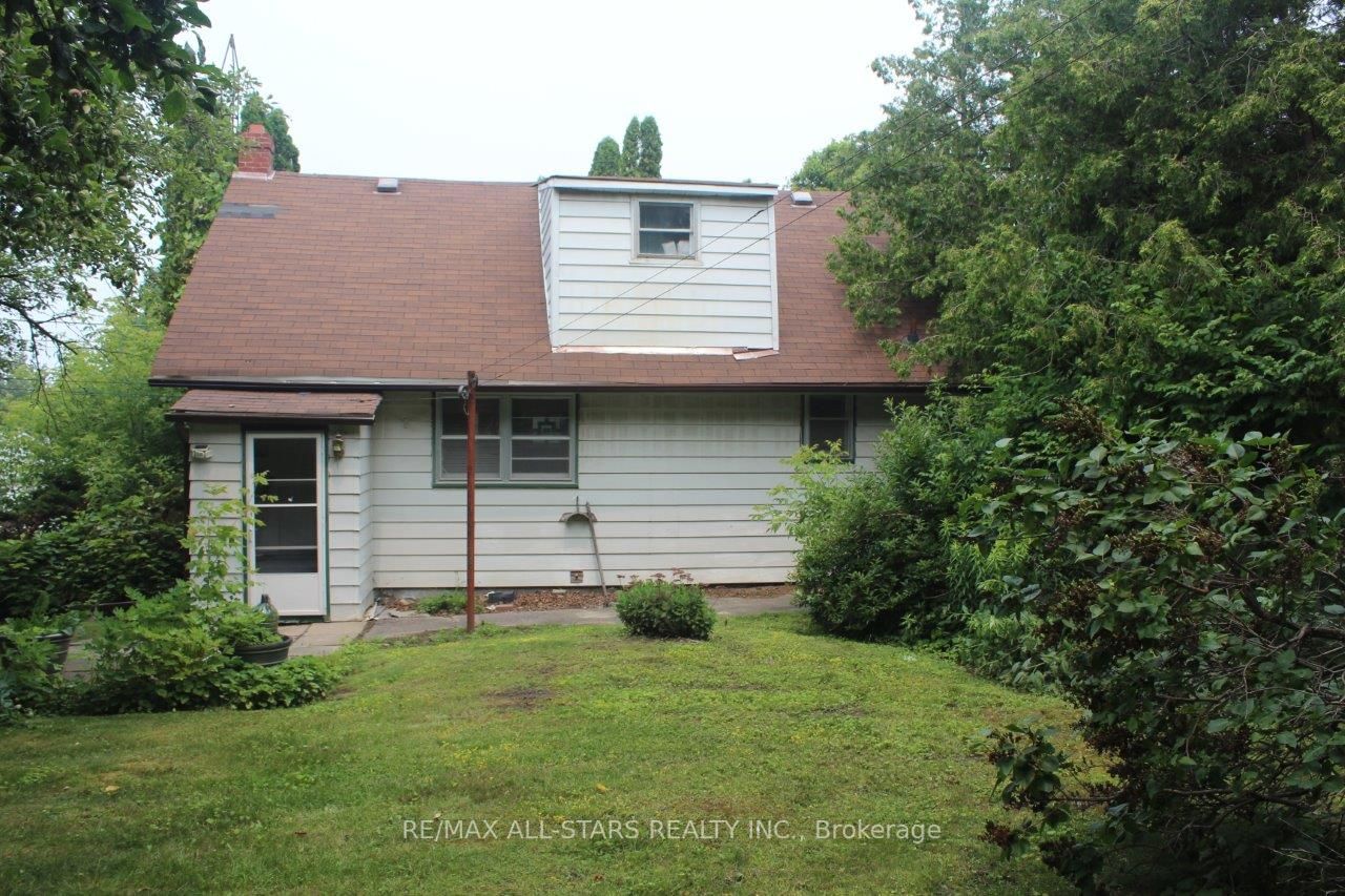 209 Pine Beach Drive
