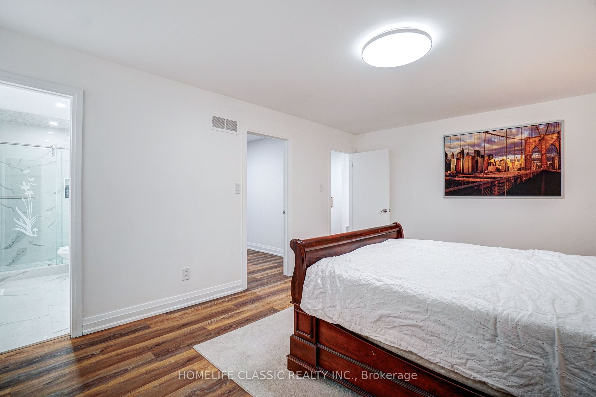 14 Mortimer Crt