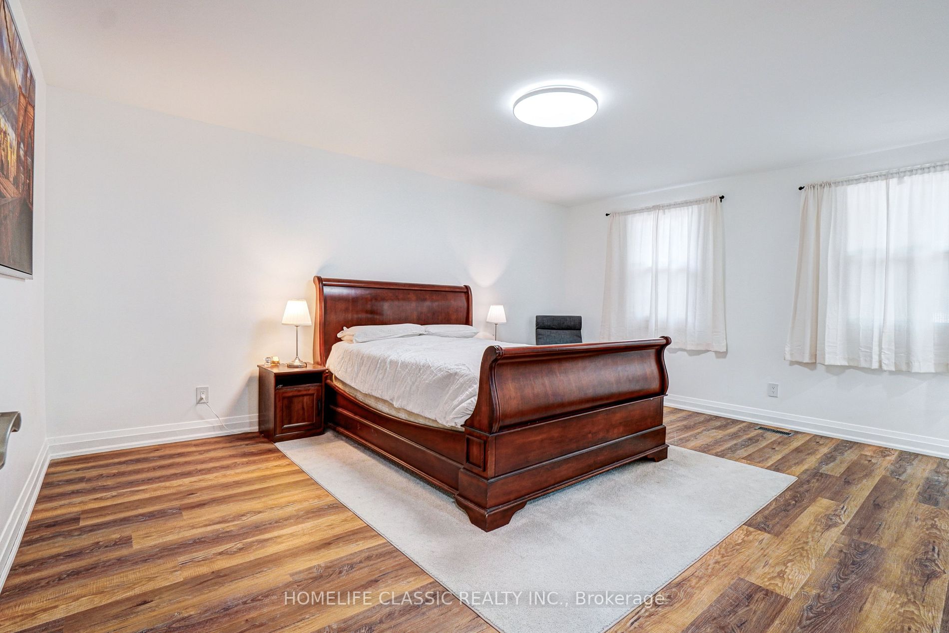 14 Mortimer Crt