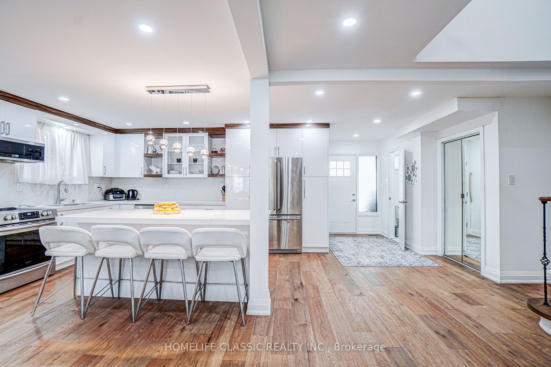 14 Mortimer Crt