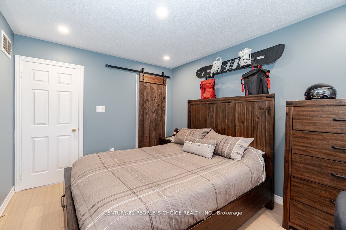 Listing N6625580 - Large Photo # 16