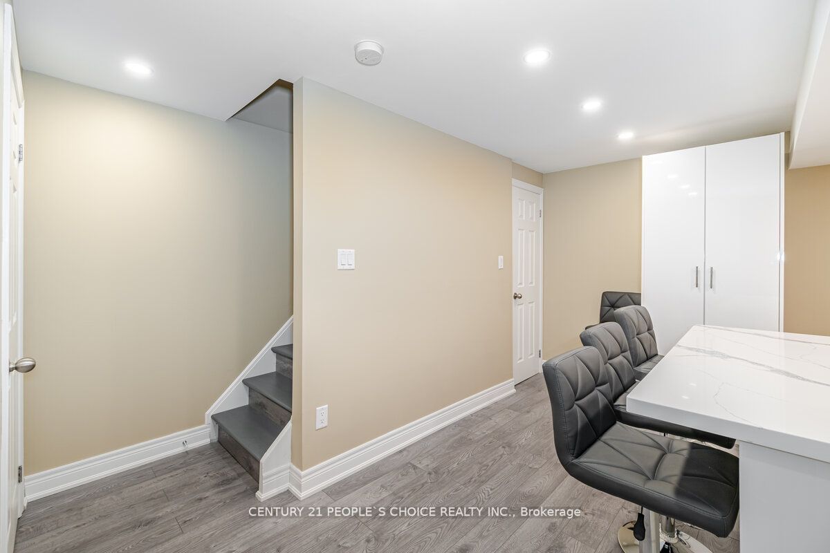 Listing N6625580 - Large Photo # 18