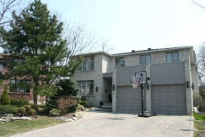 25 Pearl Gate Crt