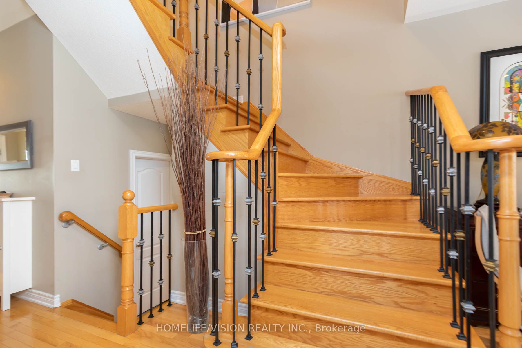 186 Lauderdale Drive