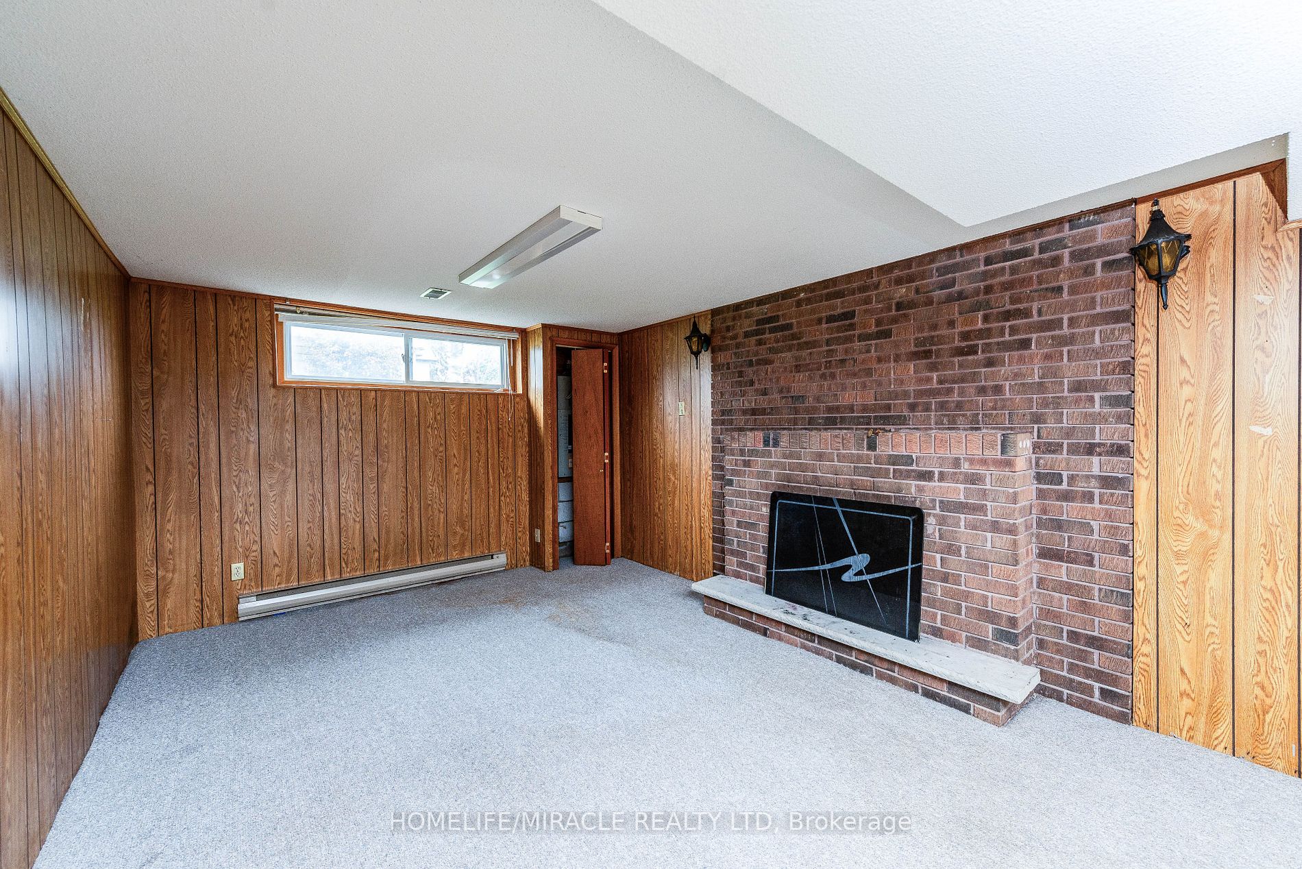 50 Simmons St