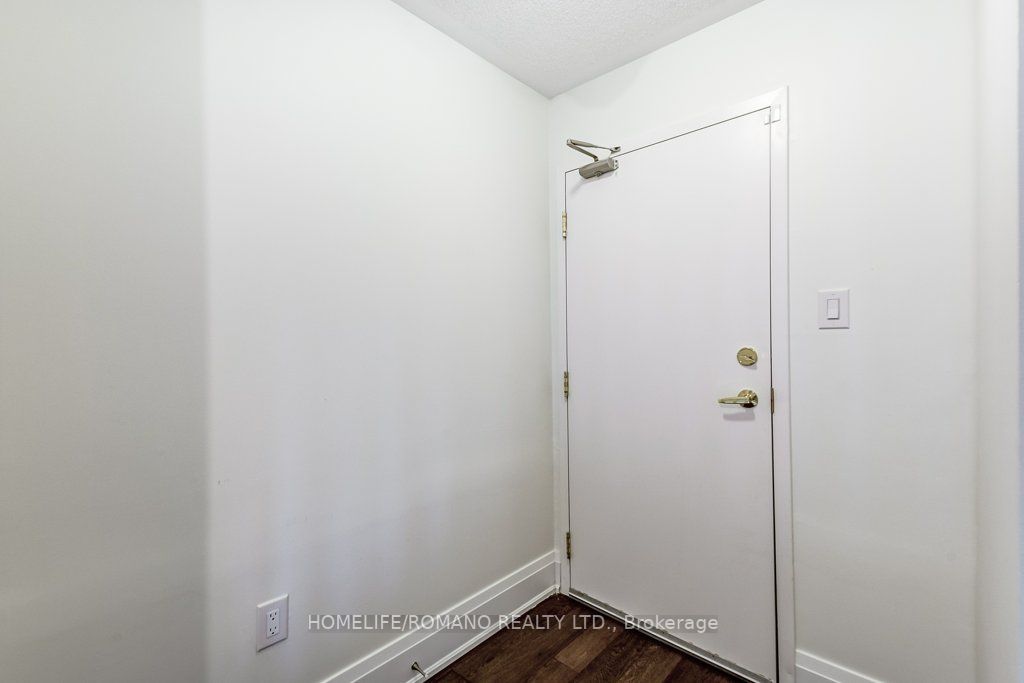 9944 Keele St, #109