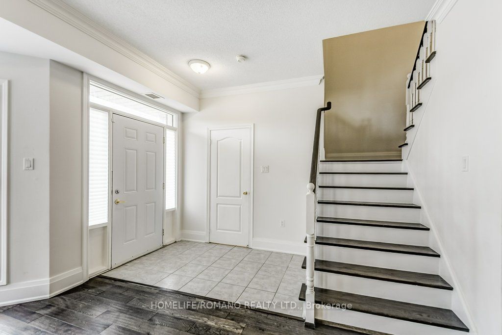 9944 Keele St, #109