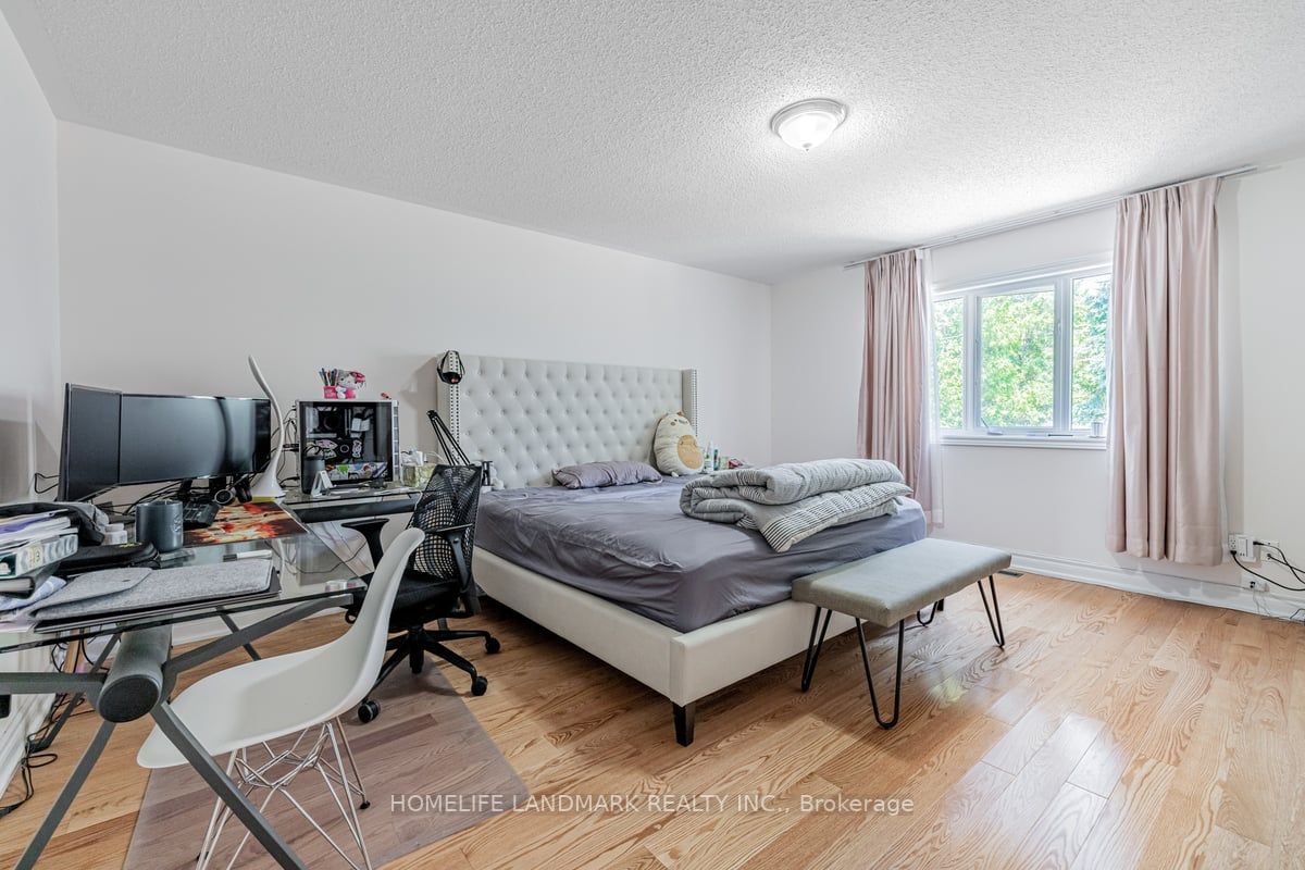56 Loredana Crt
