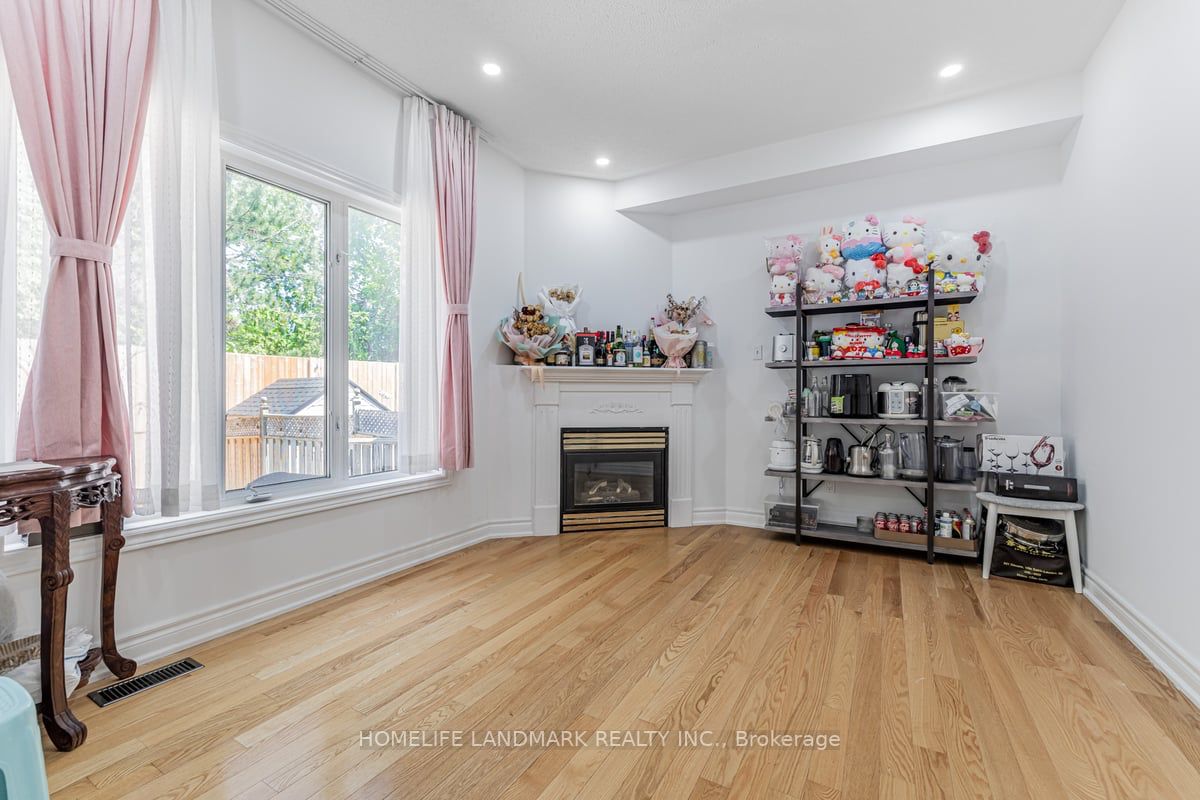 56 Loredana Crt