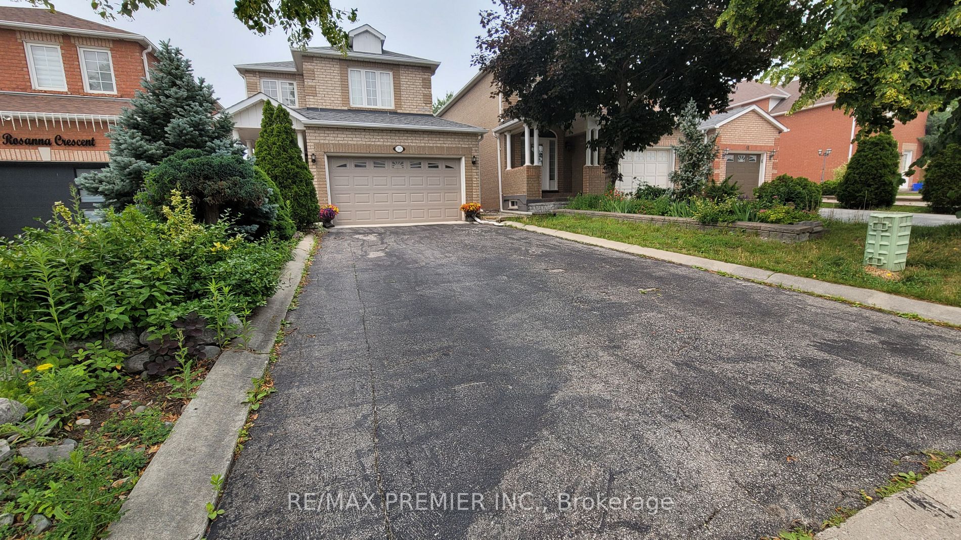 36 Rosanna Cres