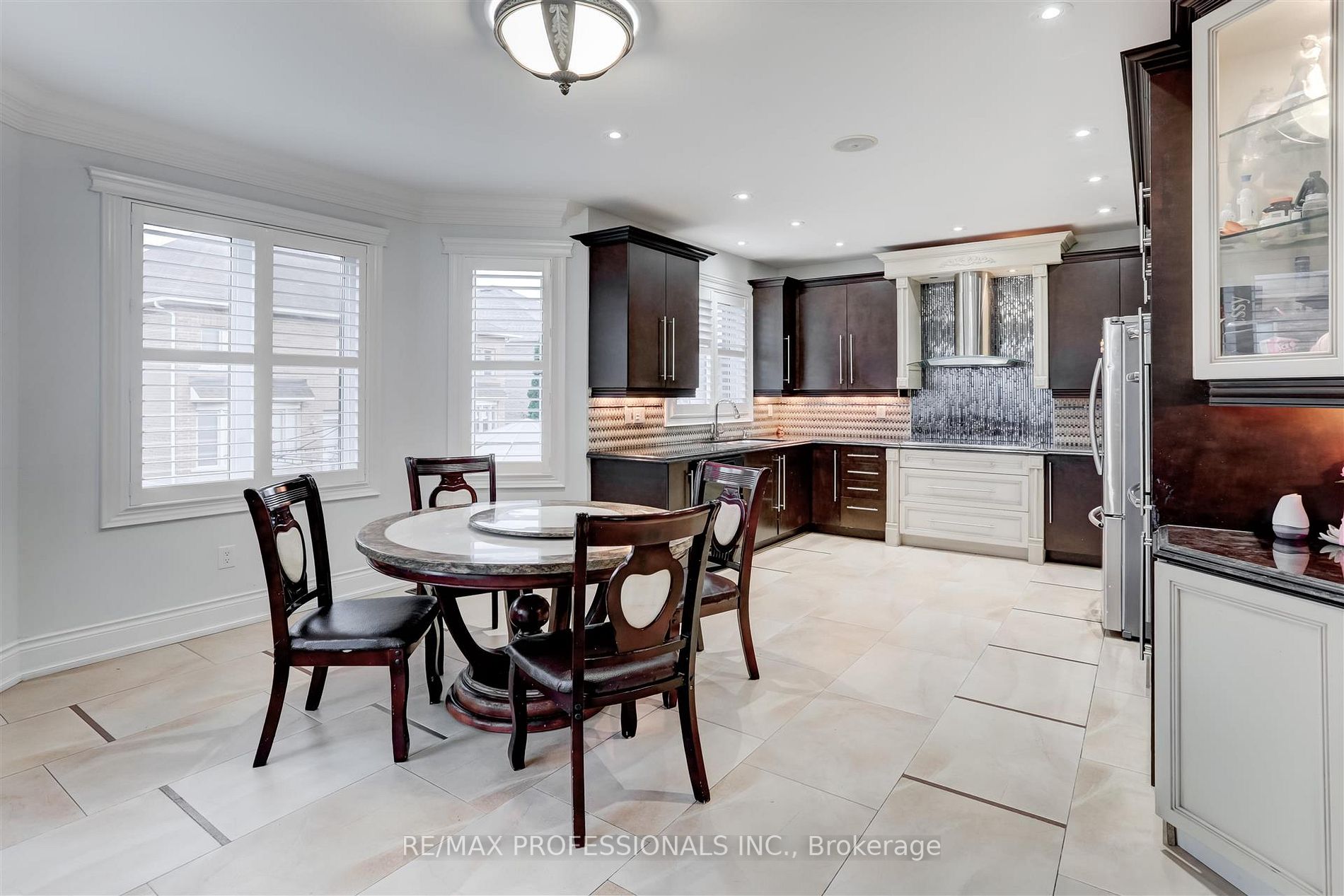 15 Stanton Ave