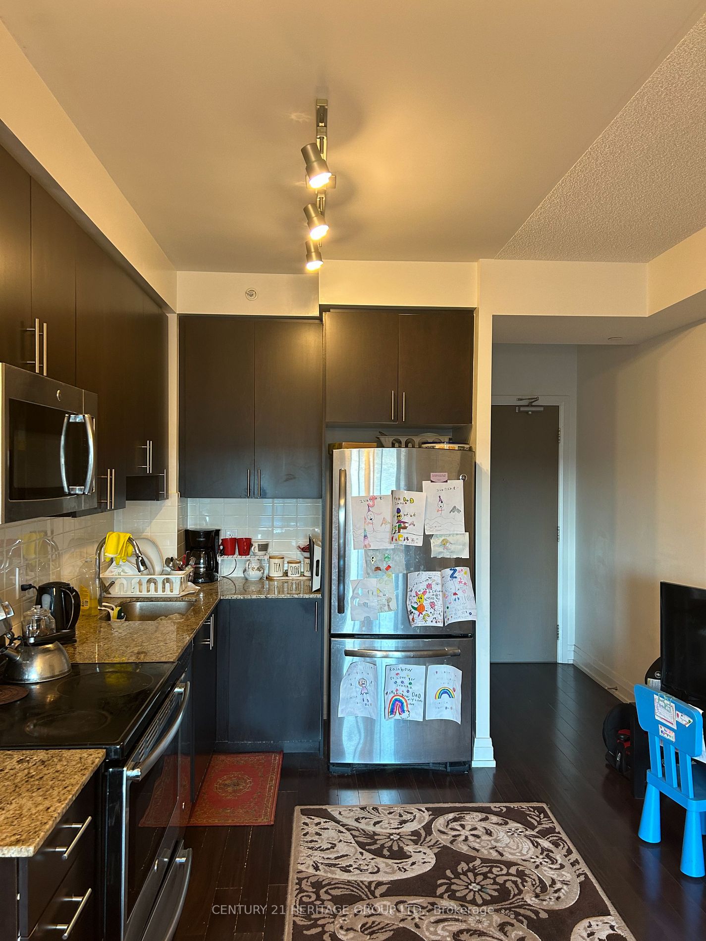 7165 Yonge St, #1110