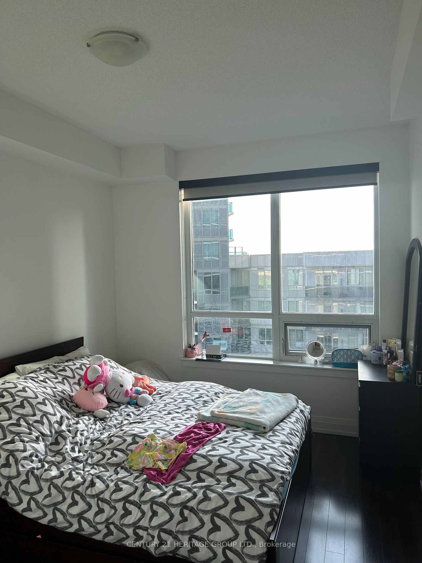 7165 Yonge St, #1110