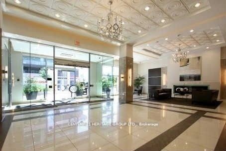 7165 Yonge St, #1110