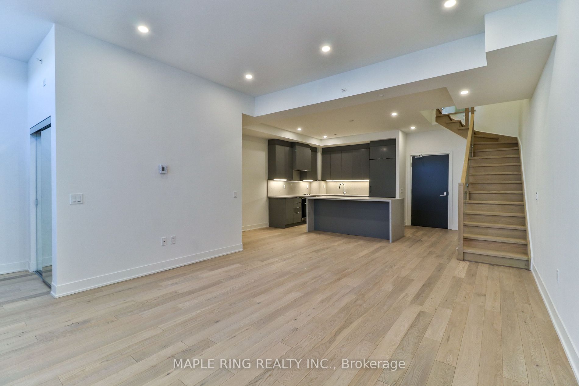 2908 Highway 7 Road, #105