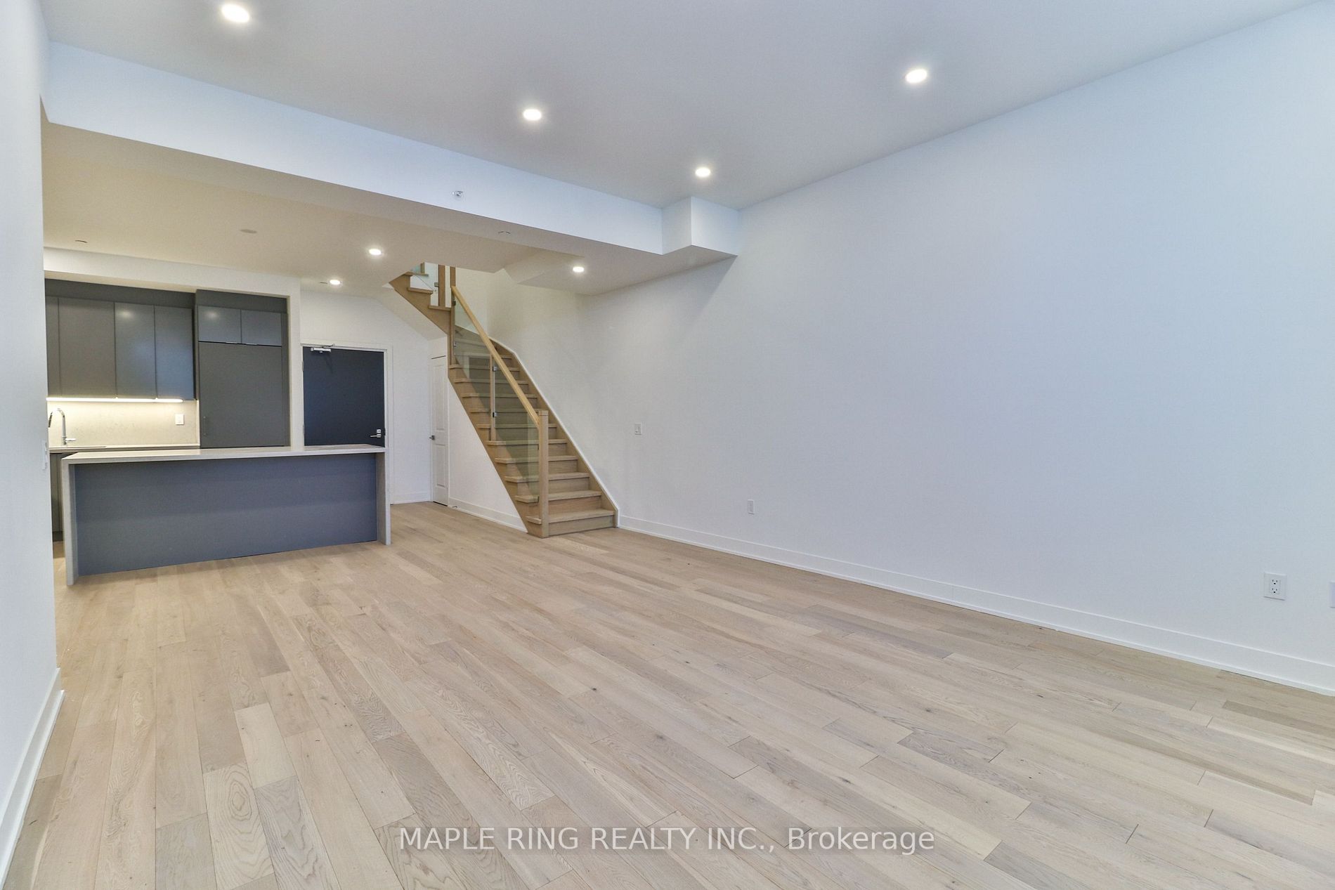 2908 Highway 7 Road, #105