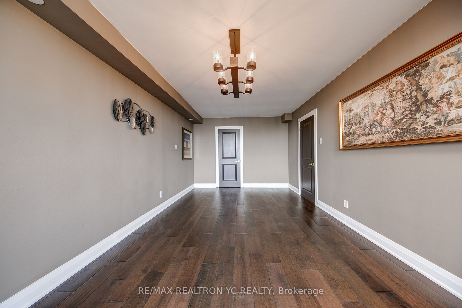 8111 Yonge St, #1712