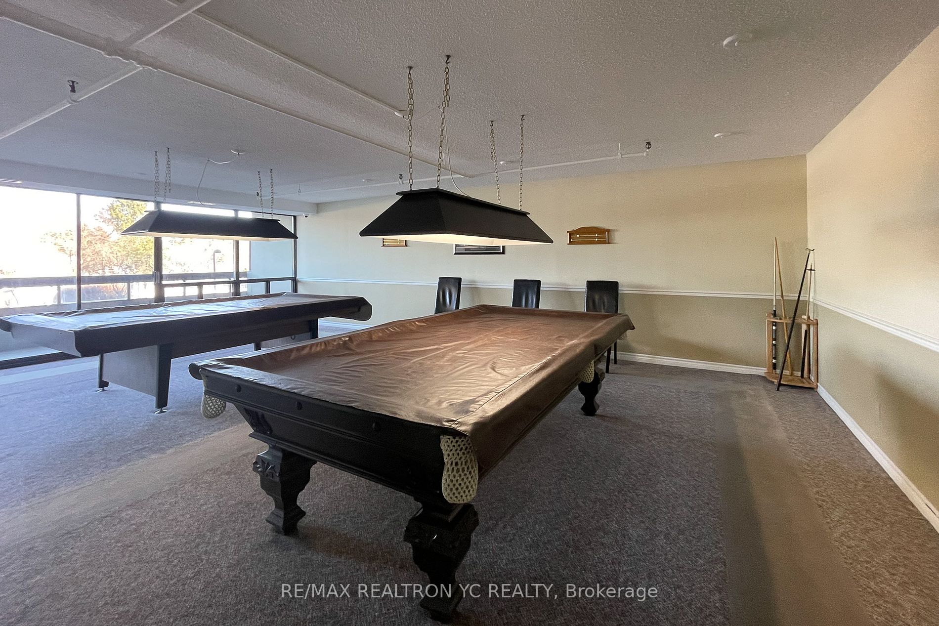 8111 Yonge St, #1712