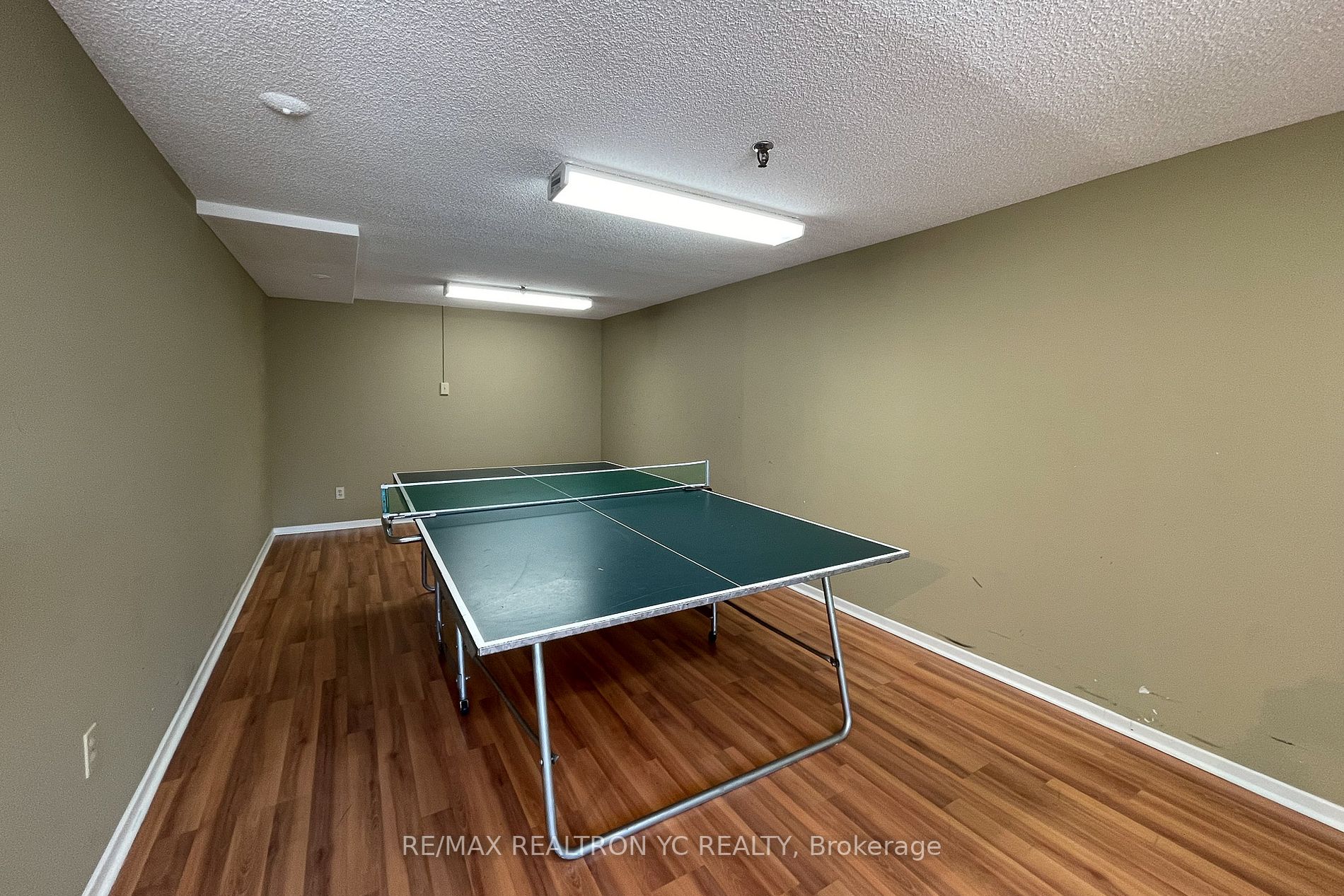 8111 Yonge St, #1712