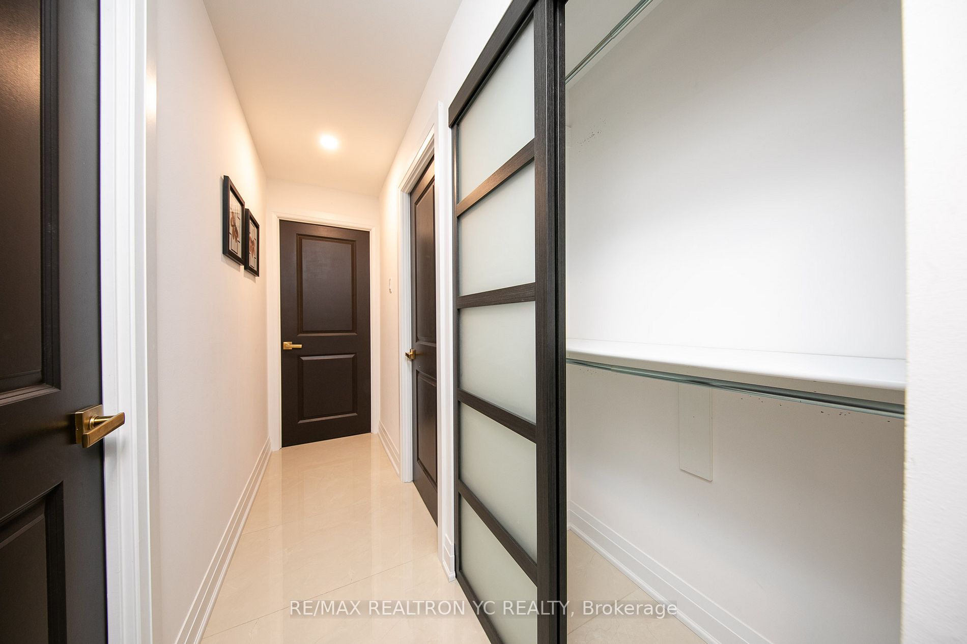 8111 Yonge St, #1712