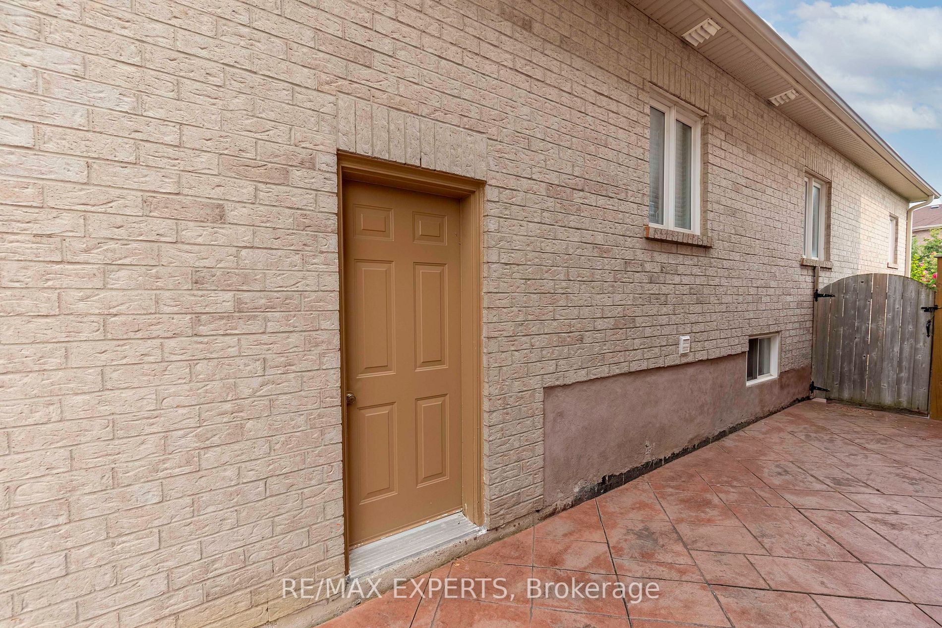 152 Metcalfe Drive