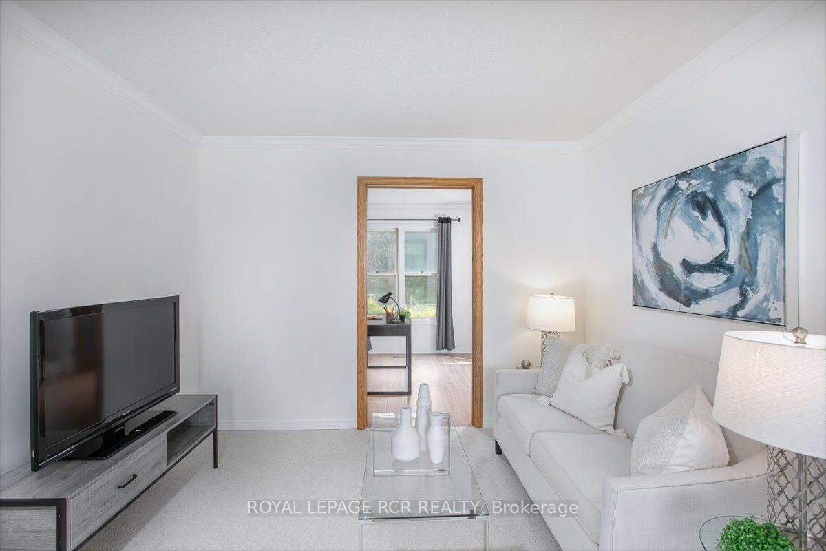 127 Crossland Gate