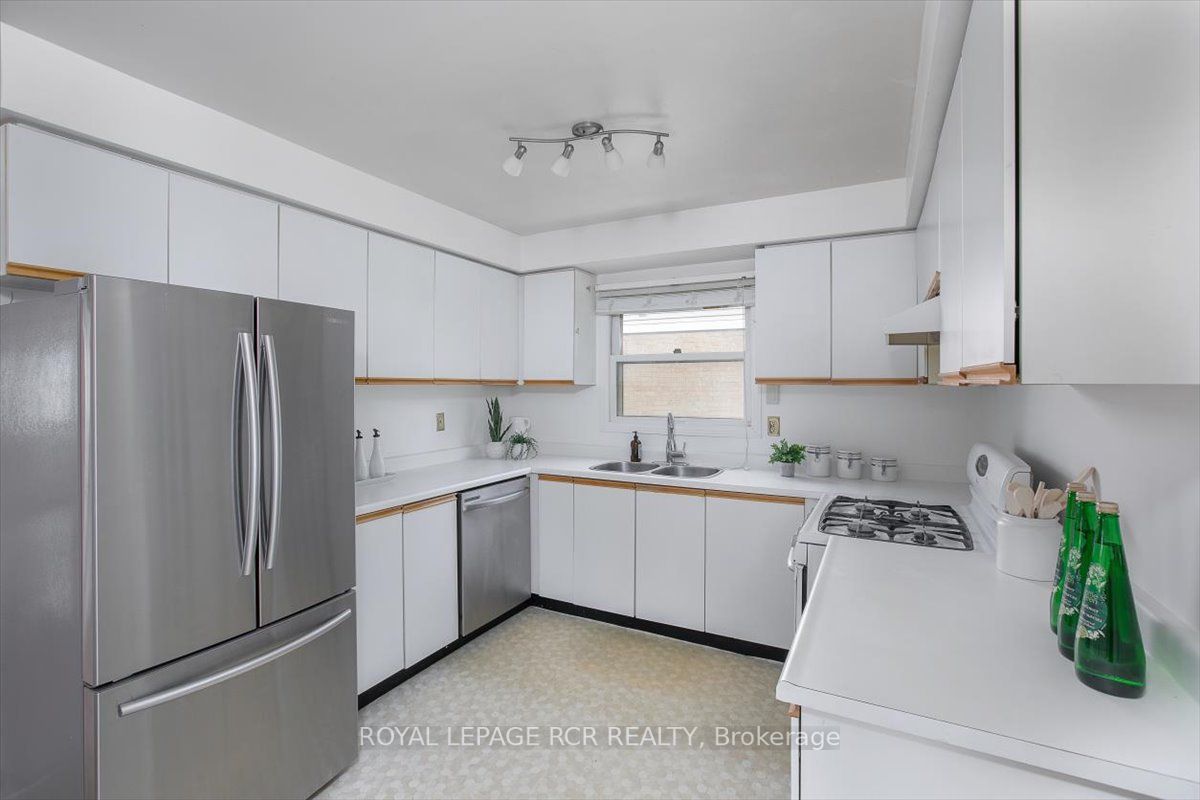 127 Crossland Gate