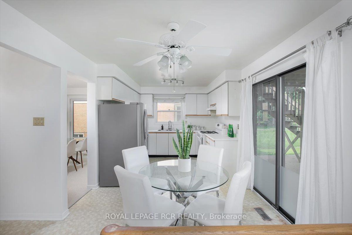 127 Crossland Gate
