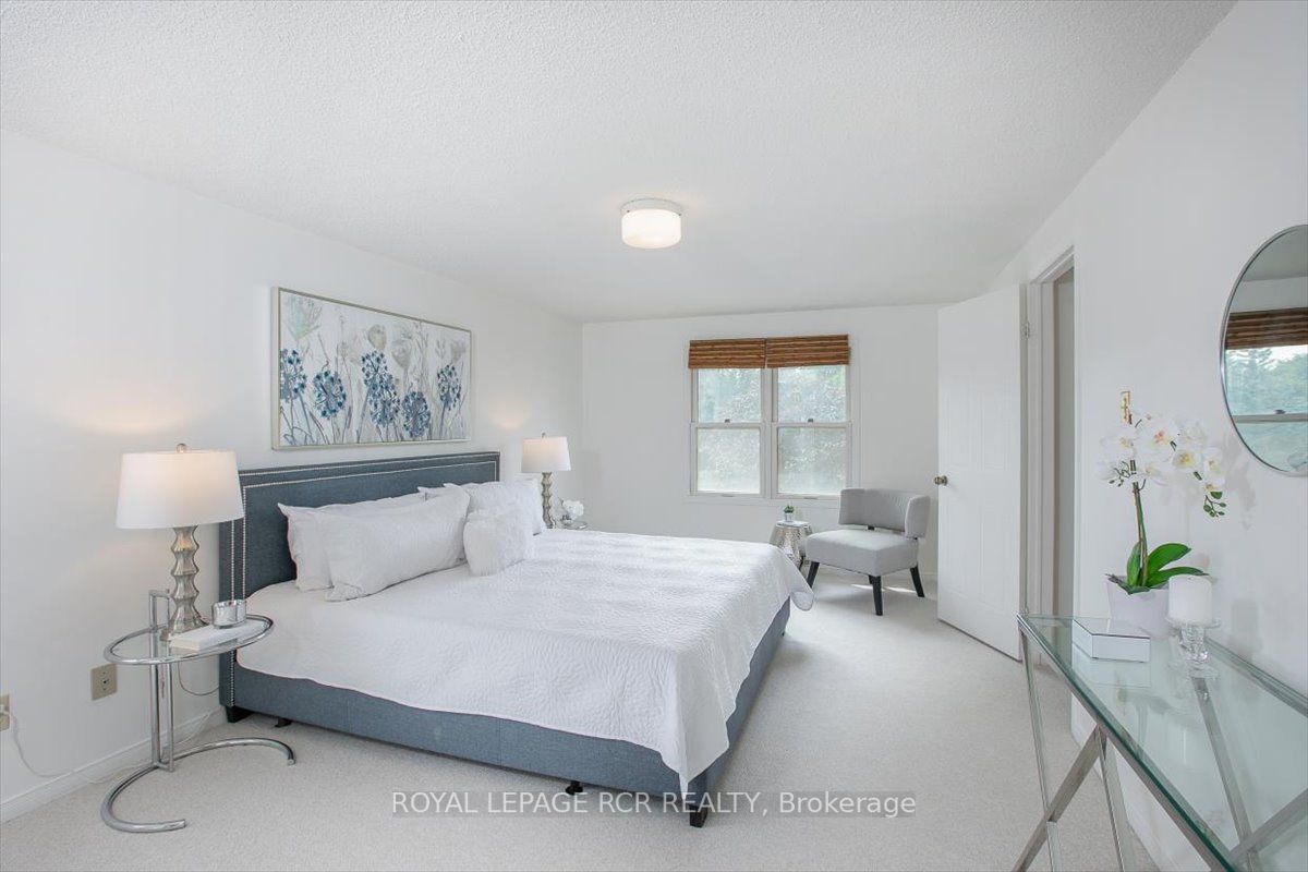 127 Crossland Gate