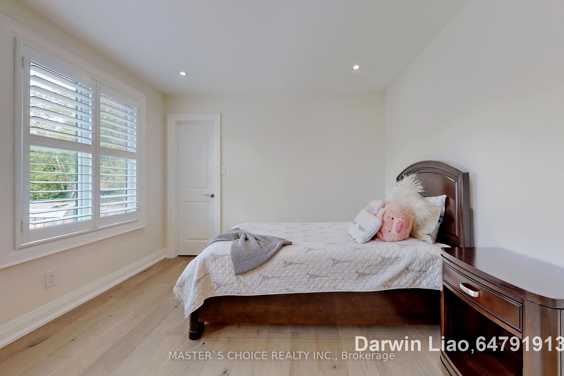 568 Elgin Mills Road W