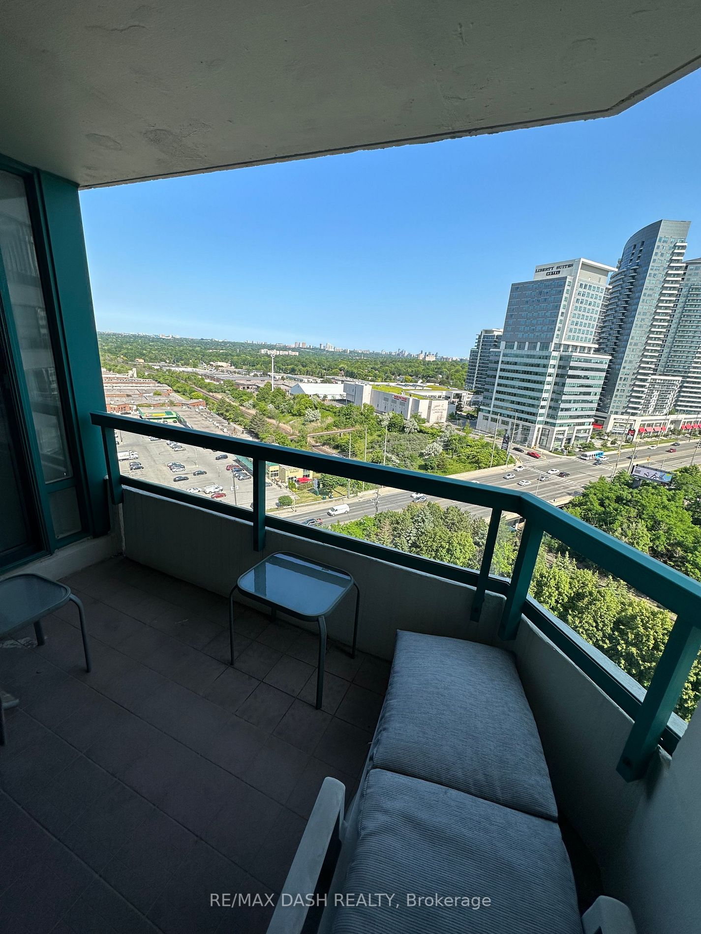 7250 Yonge St, #Ph203