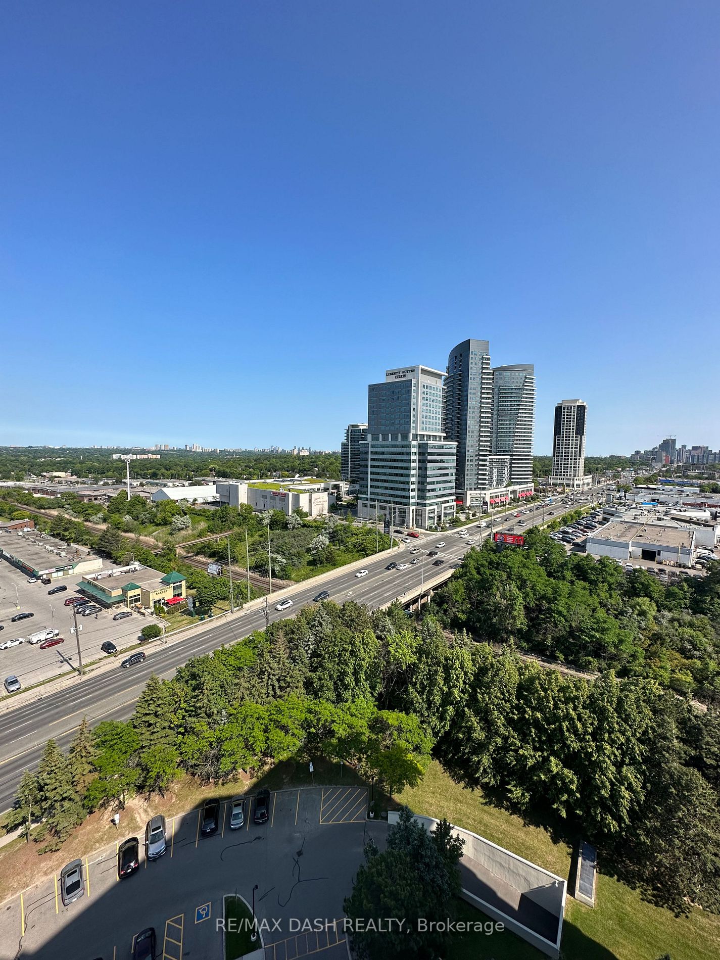 7250 Yonge St, #Ph203