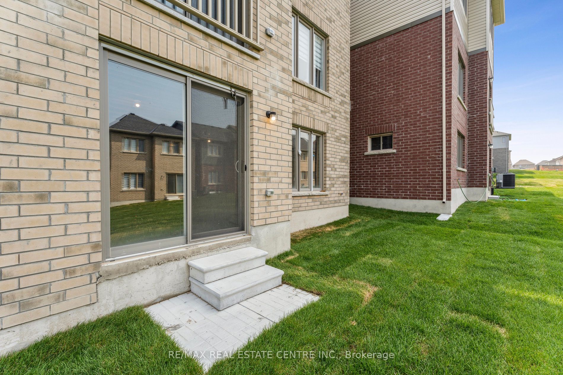 53 Janes Cres