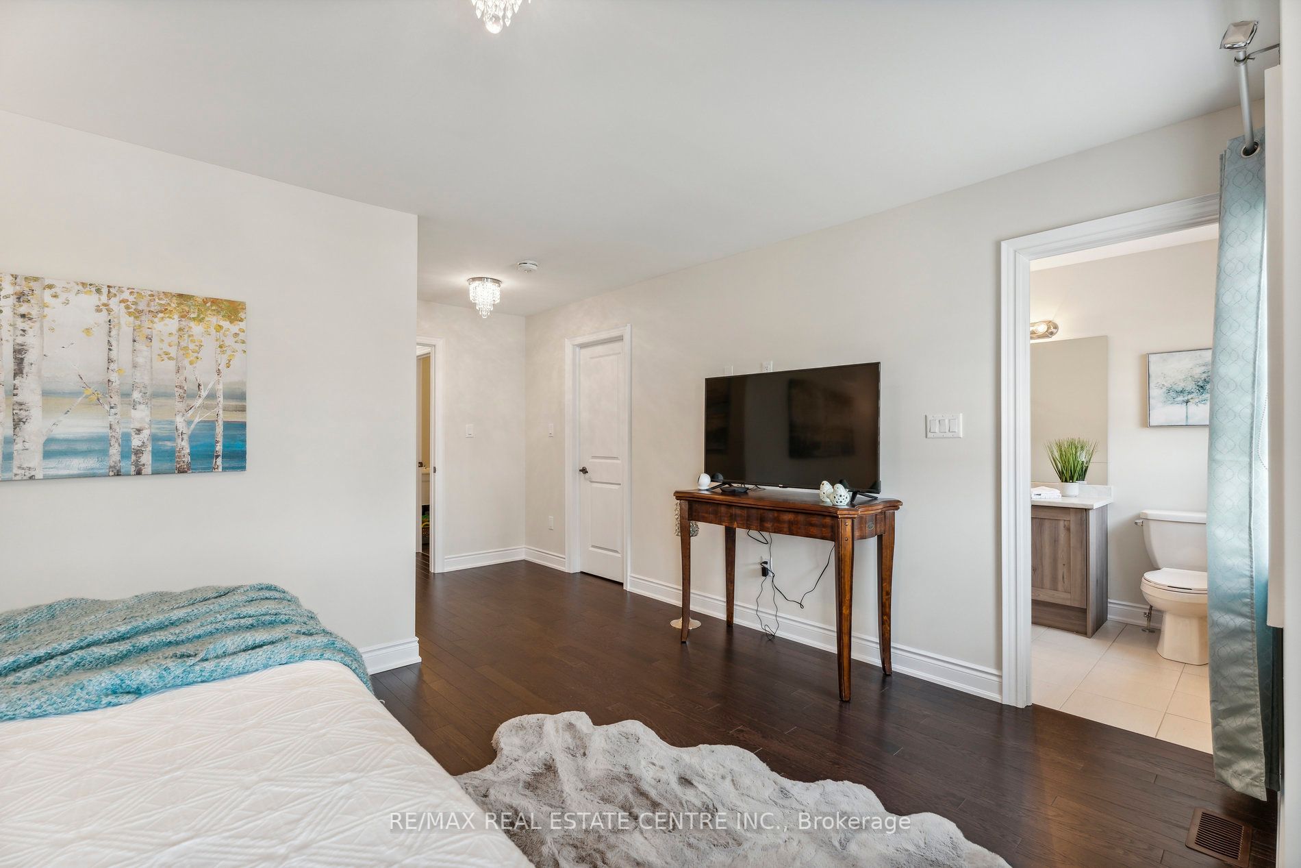 53 Janes Cres