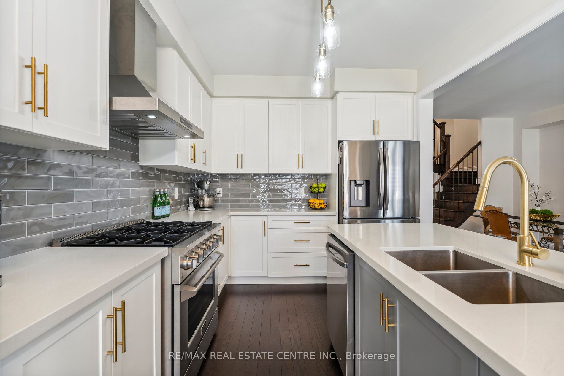 53 Janes Cres
